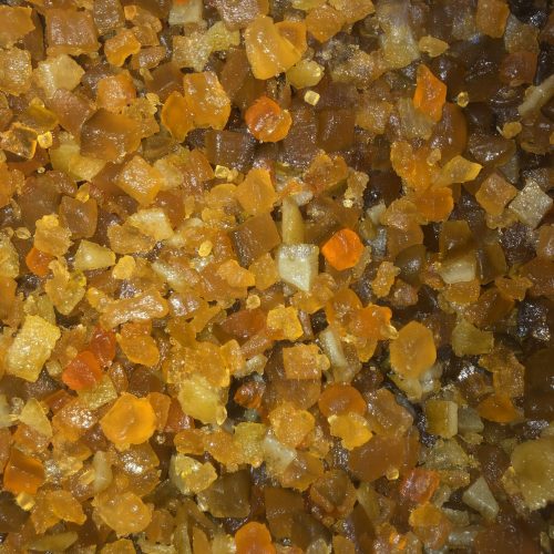 Procura por frutas cristalizadas para as ceias de fim de ano anima produtores