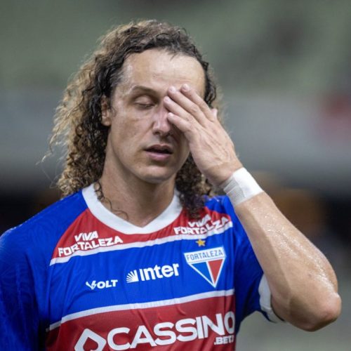 David Luiz recebe proposta do Chipre e Fortaleza avalia a permanência do zagueiro