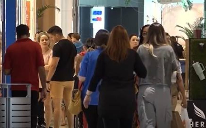 Faltando mais de um mês para a Black Friday, Procon orienta consumidores a pesquisarem preços e evitarem golpes