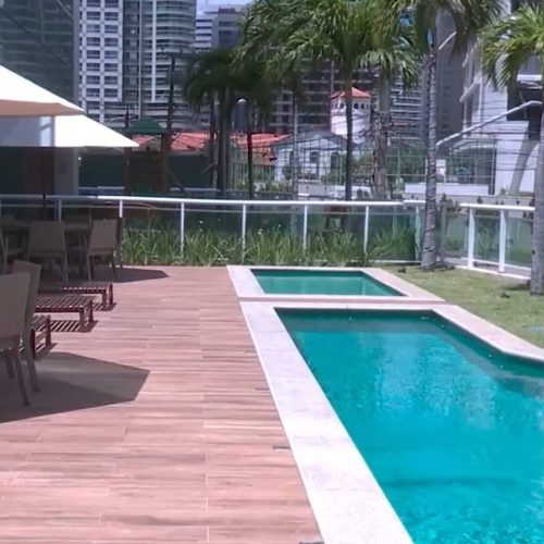 Aumento de confraternizações em condomínios exige atenção à convivência entre moradores