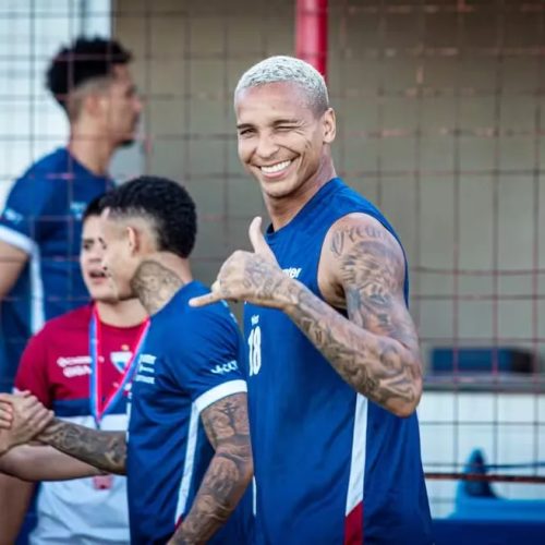 Deyverson, Zé Welison, Emmanuel Martínez e Magrão retornam aos treinos do Fortaleza