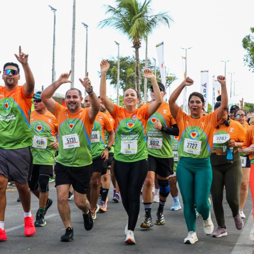 Primeira Corrida Juntos por um Ceará Sem Fome reúne mais de seis mil pessoas na orla da Barra do Ceará