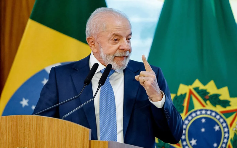 Lula diz ao presidente da Indonésia que vai disputar as eleições em 2026