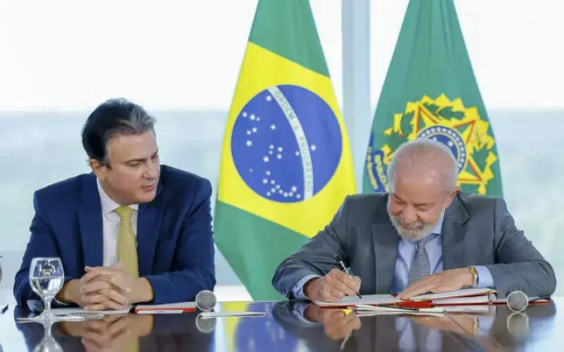 Piso dos professores: Lula muda regra para dar reajuste maior