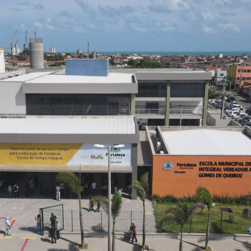 Programa itinerante da Câmara leva serviços e cidadania ao Cais do Porto, em Fortaleza