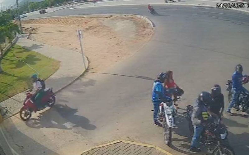 Três mototaxistas são assaltados por falsos passageiros em Itapipoca, no Ceará