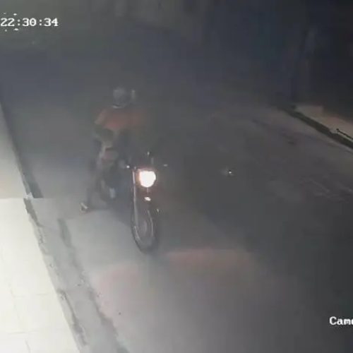 Idosos em bar não entregam celulares e criminosos fogem sem levar nada