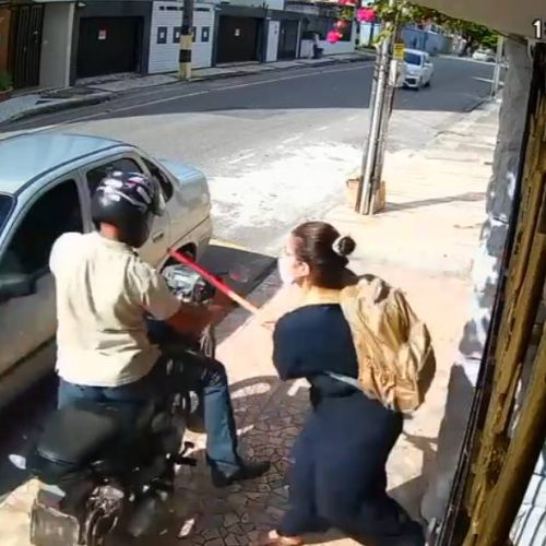 Fisioterapeuta reage com bastão e afugenta assaltante na Aldeota, em Fortaleza