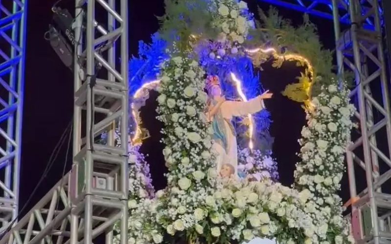 23ª Caminhada com Maria, em Fortaleza, termina com missa e coroação de Nossa Senhora
