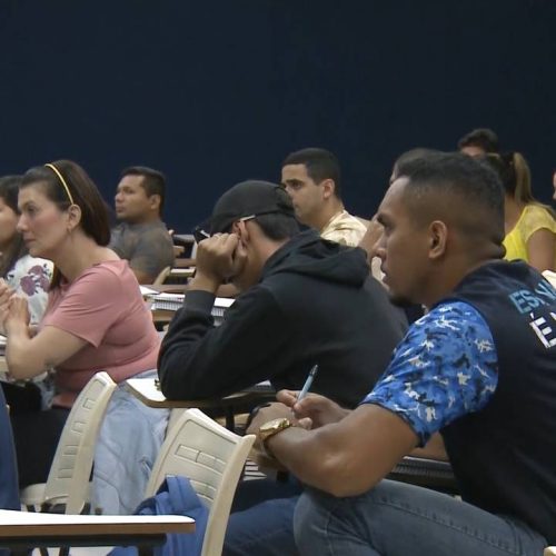 Mais de 760 mil brasileiros disputam 3 mil vagas no “Enem dos Concursos”