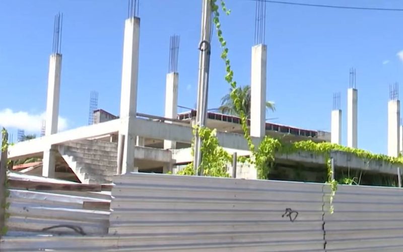Moradores do bairro com menor IDH de Fortaleza se sentem esquecidos pelo poder público