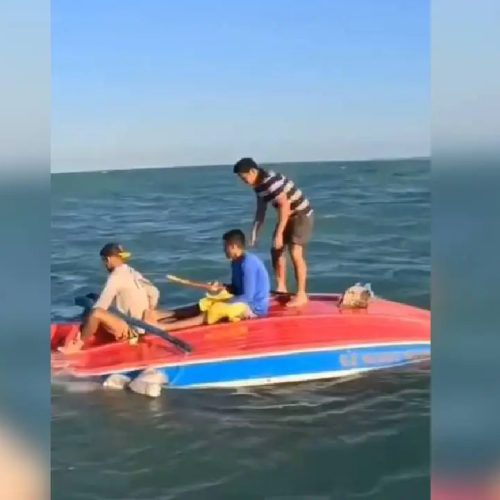 Vídeo mostra momento do resgate de três pescadores após 12 horas à deriva no mar do Ceará
