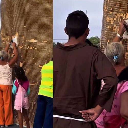 Mulher é flagrada arrancando ladrilhos da estátua de São Francisco em Canindé, no CE