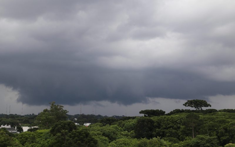 Centro-Sul terá tempo frio nesta terça-feira