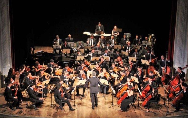 Uece reativa Câmara de Arte e Cultura com apresentação da Orquestra Sinfônica
