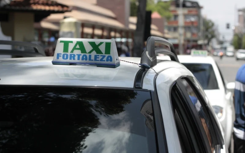 Tarifas de táxi em Fortaleza têm reajuste de 18,7% e novos valores passam a valer em janeiro