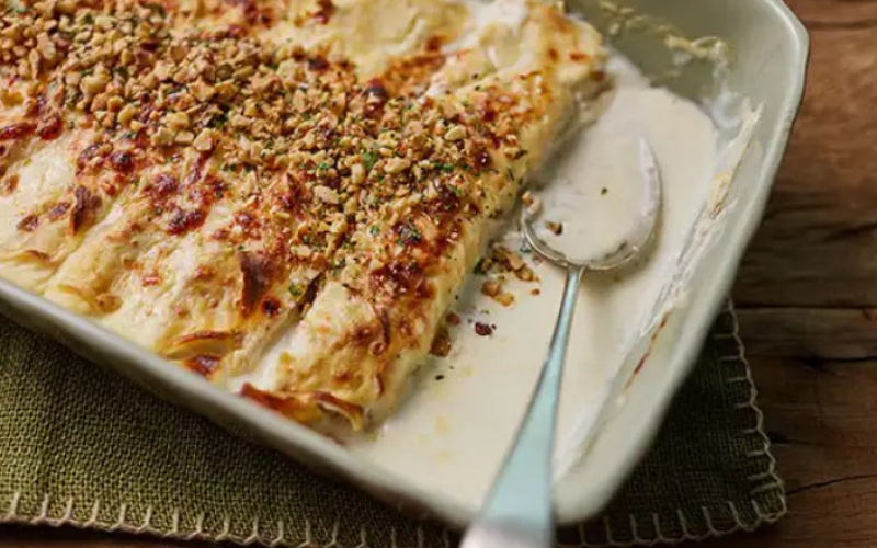 Como fazer panqueca de carne com molho branco?