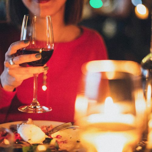 Consumo de vinhos cresce entre jovens e mulheres