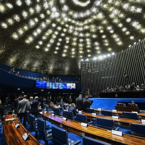 Senado aprova isenção do Imposto de Renda para 2 salários mínimos e texto vai à sanção
