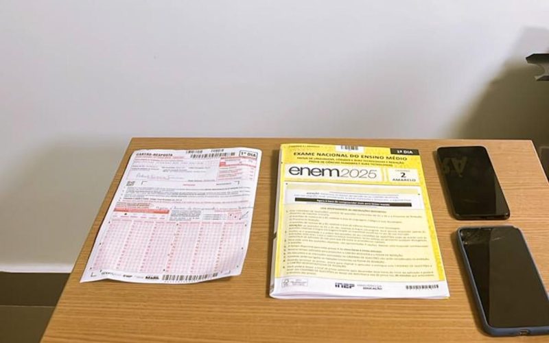 Candidato é preso em flagrante pela PF ao usar celular para fraudar Enem em Juazeiro do Norte