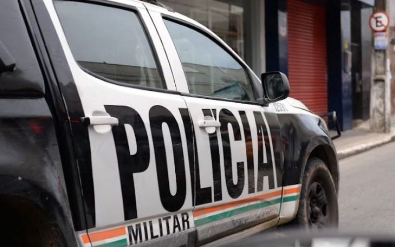 Tiroteio deixa criança de 8 anos e jovem baleados no Vicente Pinzón, em Fortaleza