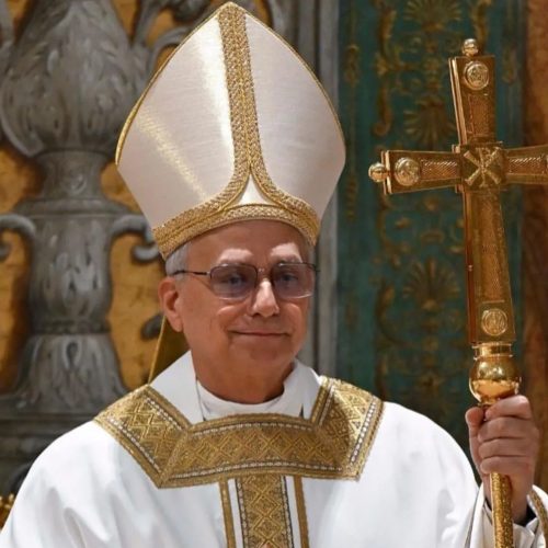 Papa Leão XIV celebra primeira missa e terá posse oficial no dia 18 de maio no Vaticano
