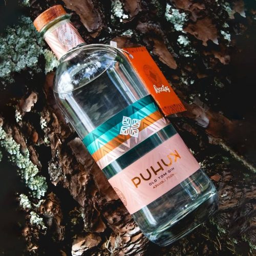 Gin mineiro troca açúcar por mel de abelhas nativas