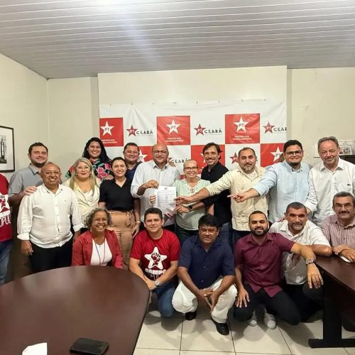 Campo Popular protocola candidatura de Antônio Carlos para presidência do PT Fortaleza
