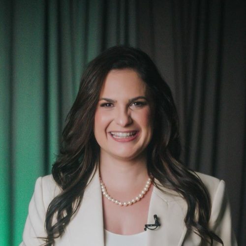 Elmano anuncia que Sâmia Farias segue como Defensora Pública-Geral do Ceará