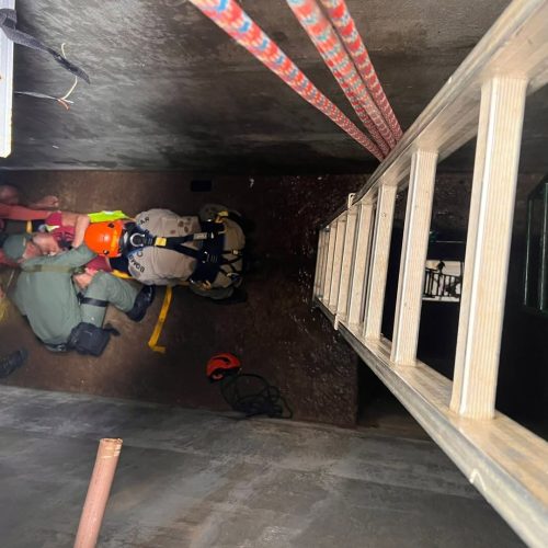 Funcionário do aeroporto de Sobral é resgatado após cair em cisterna de 4 metros de profundidade