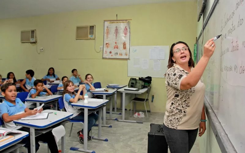 Ceará receberá mais de R$ 40 milhões do MEC para fortalecer escolas em situação vulnerável