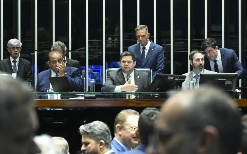 Senado aprova PL da Dosimetria, que reduz penas do 8 de Janeiro e beneficia Bolsonaro