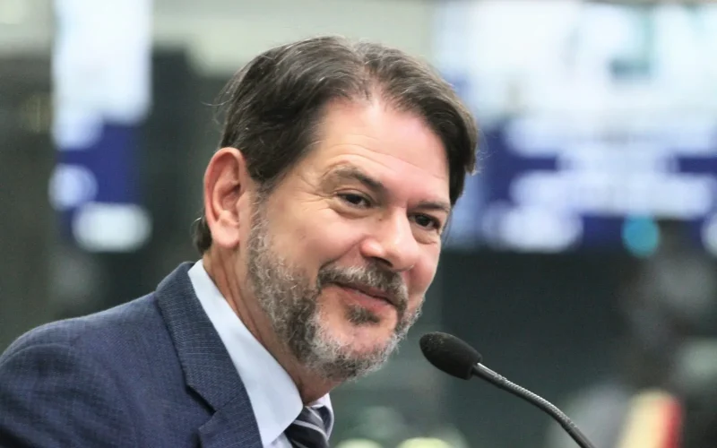 Cid Gomes evita falar sobre reconciliação com Ciro, mas mantém posição: “Estou onde sempre estive”