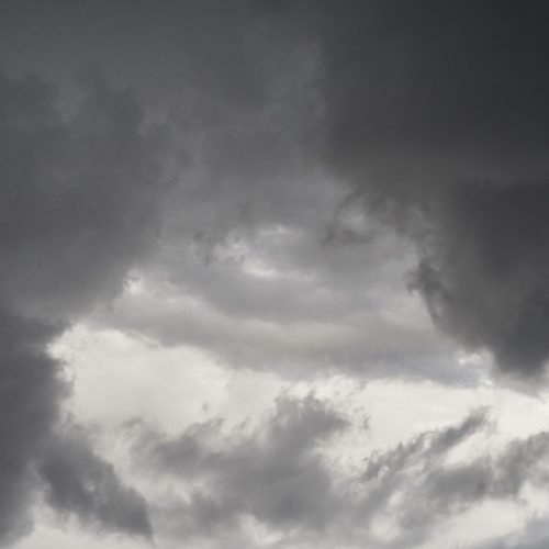 Frente fria avança pelo Sul e chega a São Paulo no fim de semana