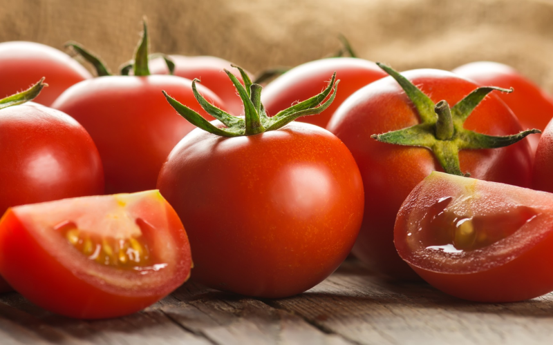 Preços do tomate sobem com menor oferta nas regiões produtoras
