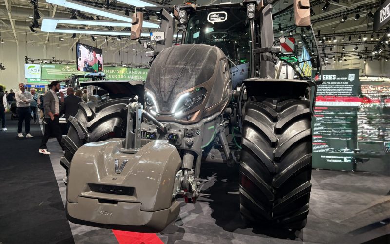 Trator que fala: a nova  interação entre humanos e máquinas