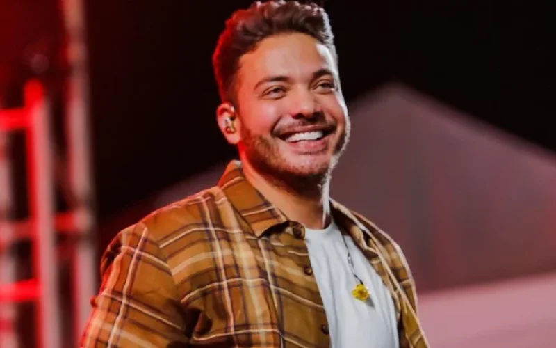 Após cancelamentos, Wesley Safadão confirma presença no Réveillon de Fortaleza