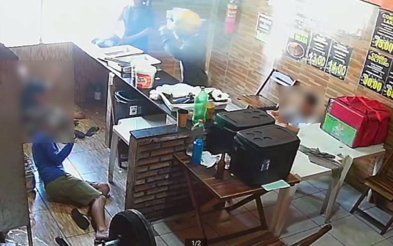Criminosos invadem galeteria e assaltam clientes e funcionários no Canindezinho