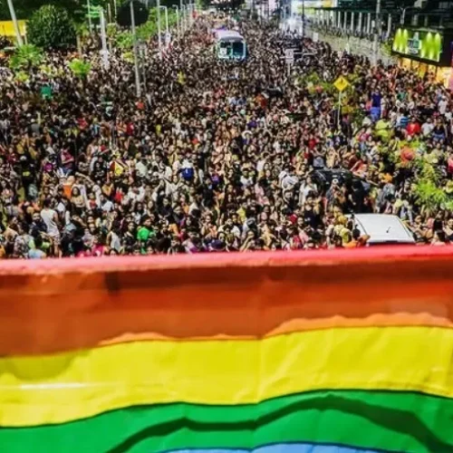 Parada pela Diversidade Sexual do Ceará celebra 24ª edição com homenagens, resistência e o direito de envelhecer
