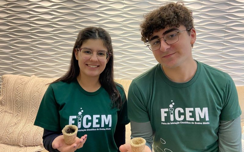 Estudantes usam casca de ovo para criar vasos biodegradáveis que alteram o pH