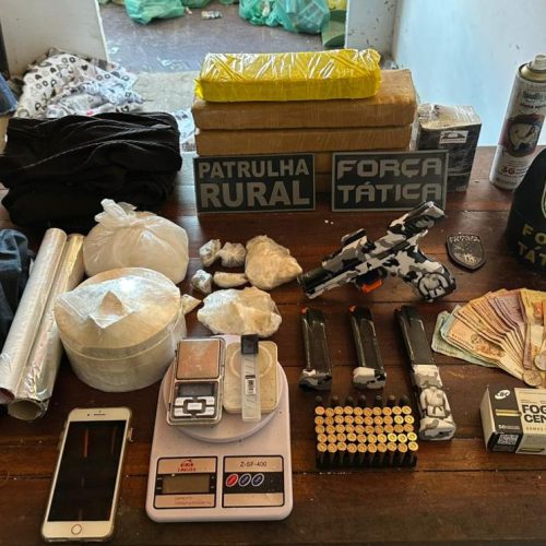 Polícia apreende arma que pode ter sido usada para matar homem em motel em Caucaia 