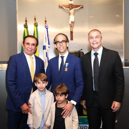 Economista Igor Macedo de Lucena recebe Medalha Boticário Ferreira