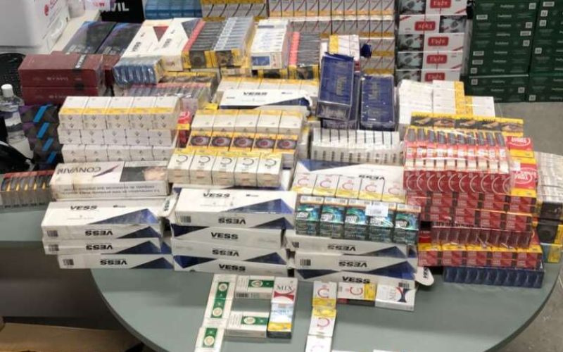 Polícia Civil prende mulher em flagrante por contrabando de cigarros
