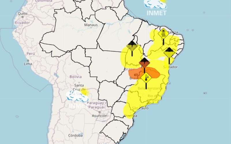 Ciclone se afasta do Brasil e chuva atinge região central