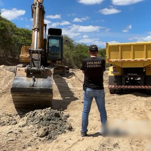 Polícia Federal realiza operação e prende dois por extração ilegal de areia em Itapiúna